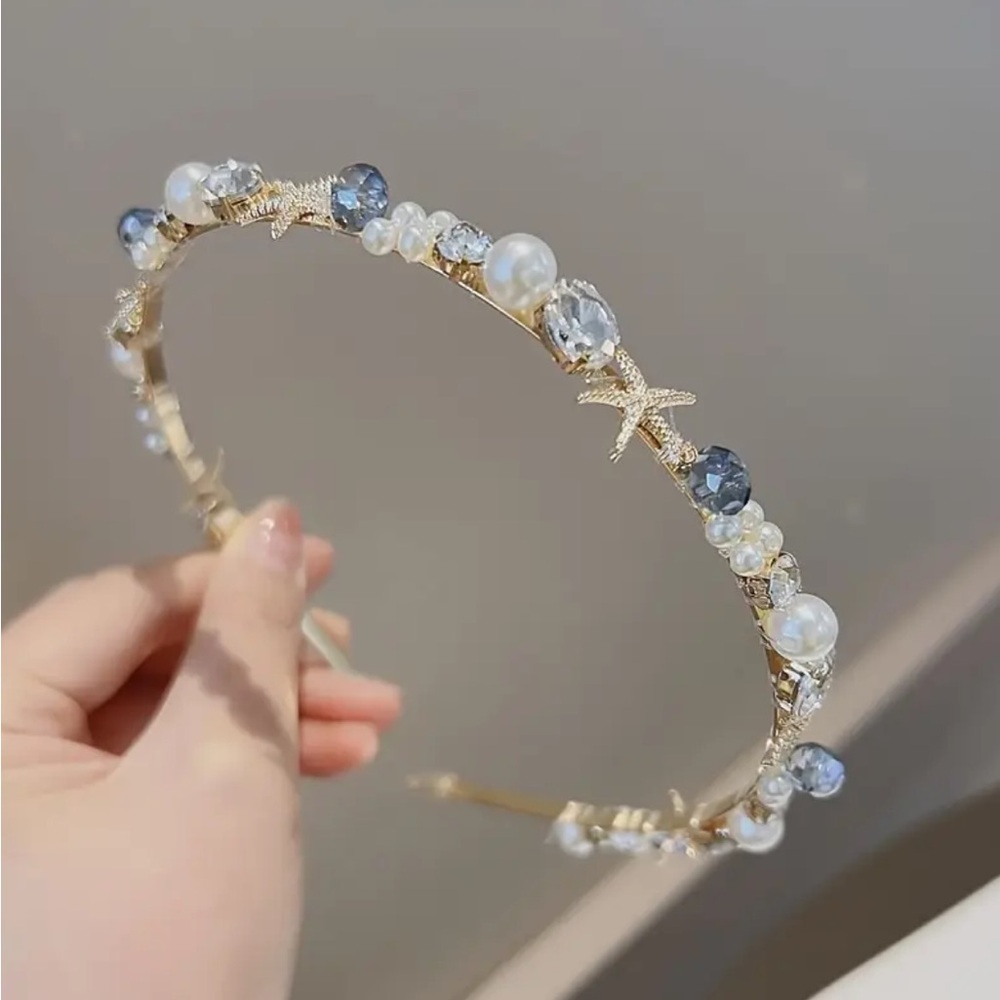 💖 3/$30 💖 Starfish Pearl & Rhinestone Headband - Picture 2 of 4